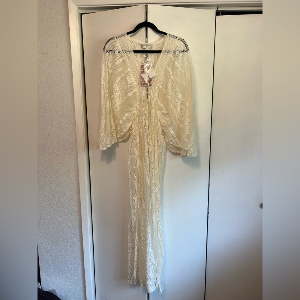 Elegant Cream Lace Swim Coverup